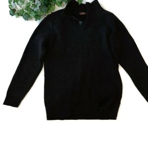 Rodd & Gunn quality soft lambswool black sweater